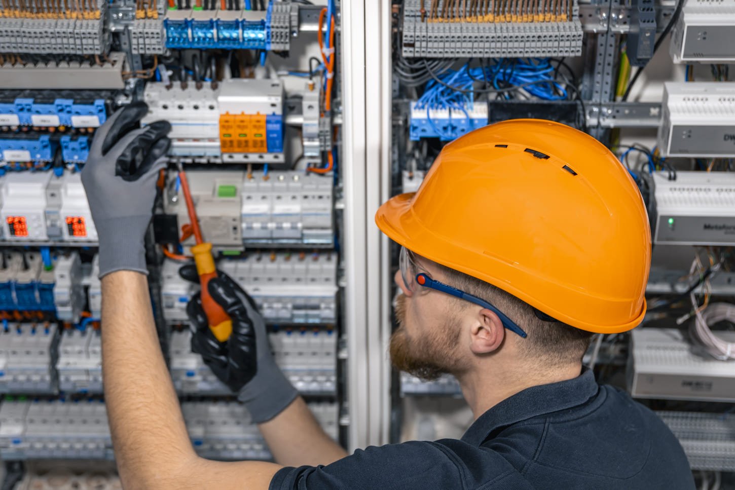 Instalaciones-eléctricas-seguras-para-comercios